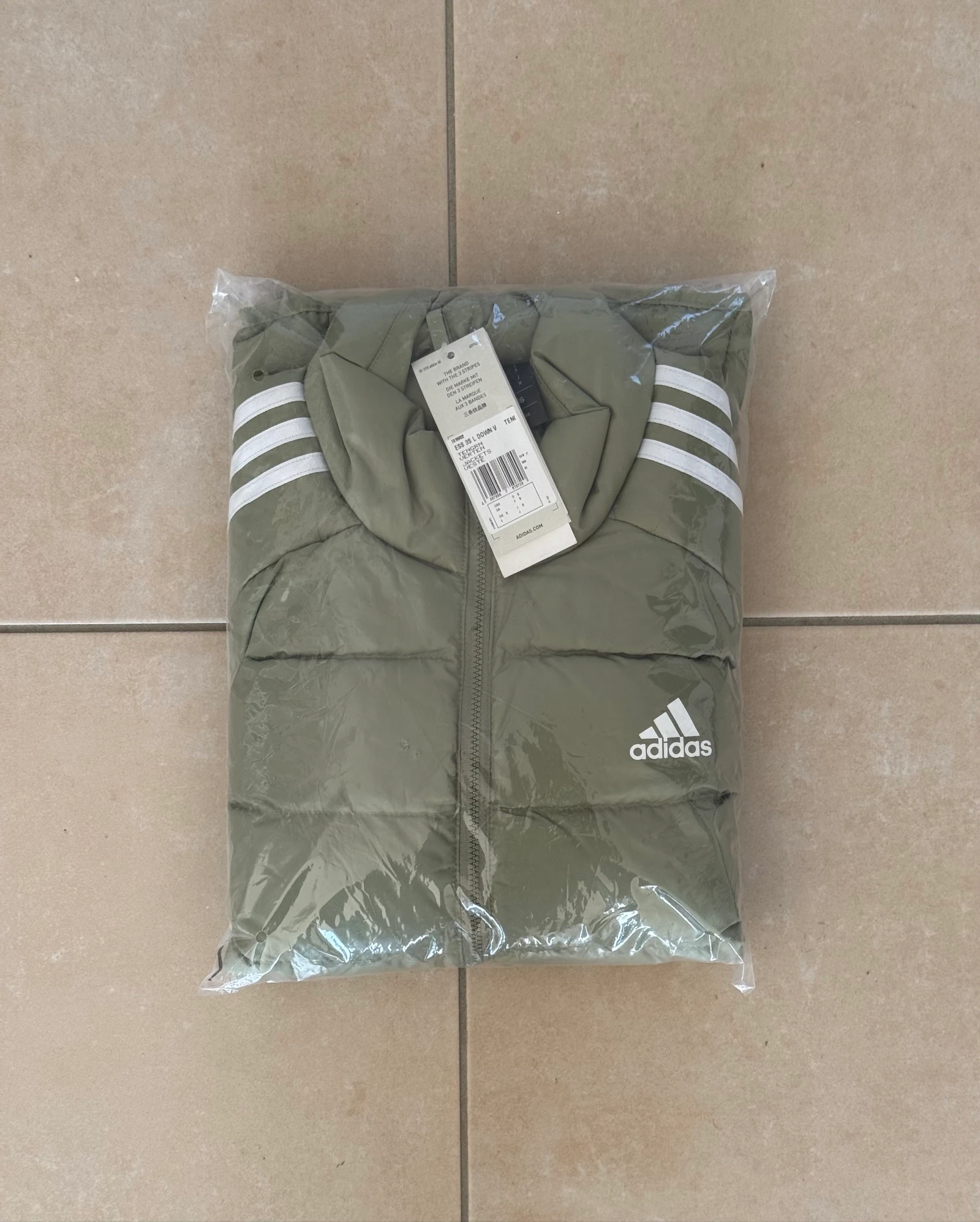 Doudoune sans manches Adidas authentique Essentials 3 neuve taille S 